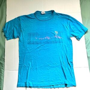 Vintage Single Stitched Made On in the USA Blue T-Shirt from Signal - Size Large